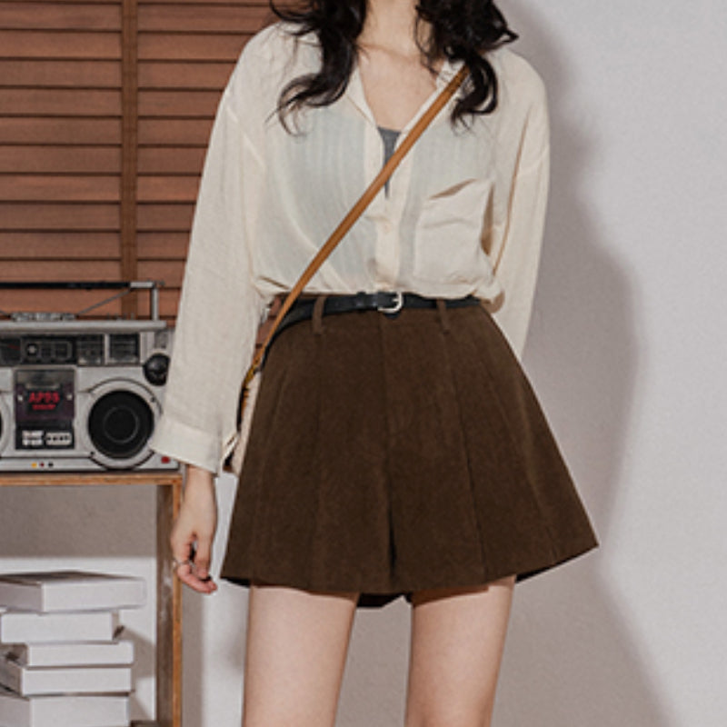 Vintage Corduroy Pleated High-waisted Wide-leg Shorts