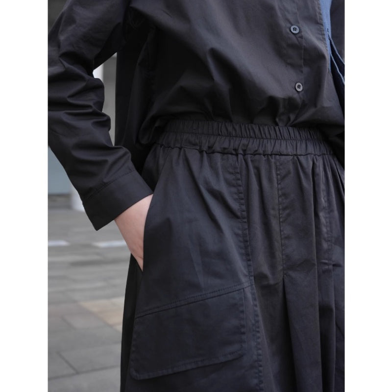 Dark layered pocket skirt