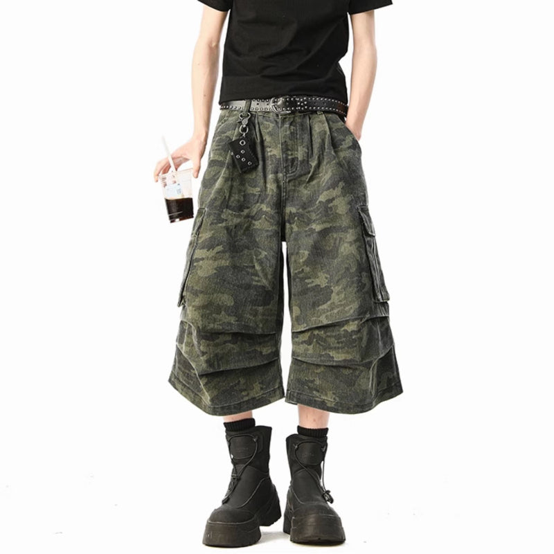 American Camouflage Multi-pocket Loose Cropped Shorts