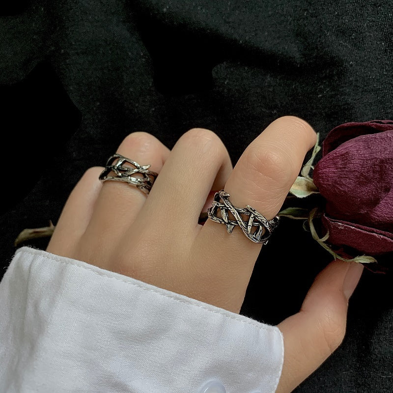 Vintage Dark Vine Thorns Ring