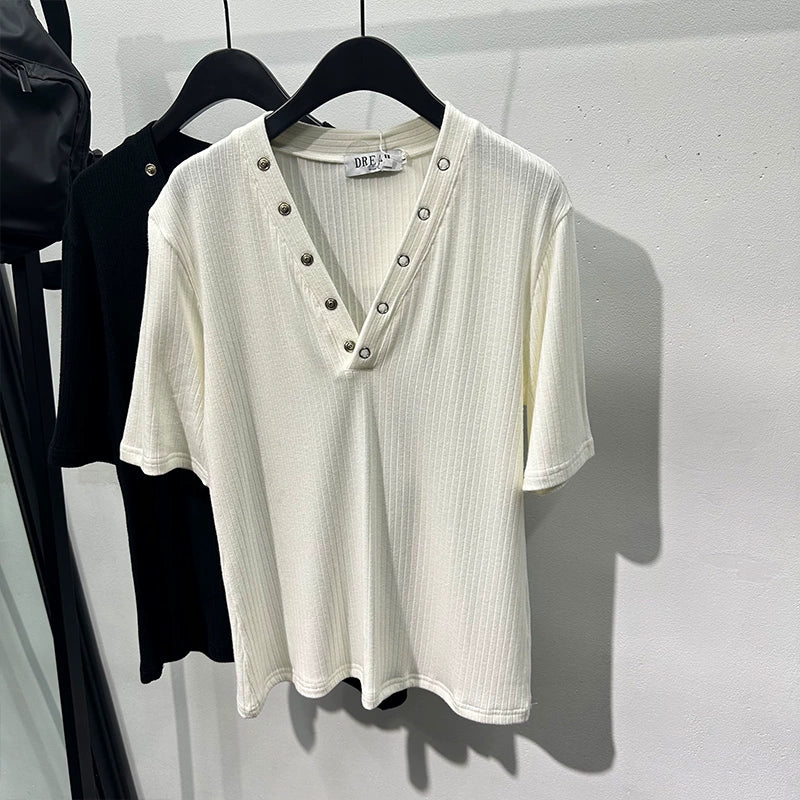 Button V-neck Slim Short T-shirt