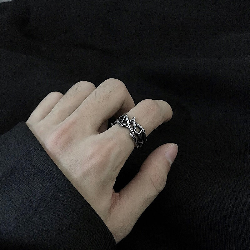 Vintage Dark Vine Thorns Ring