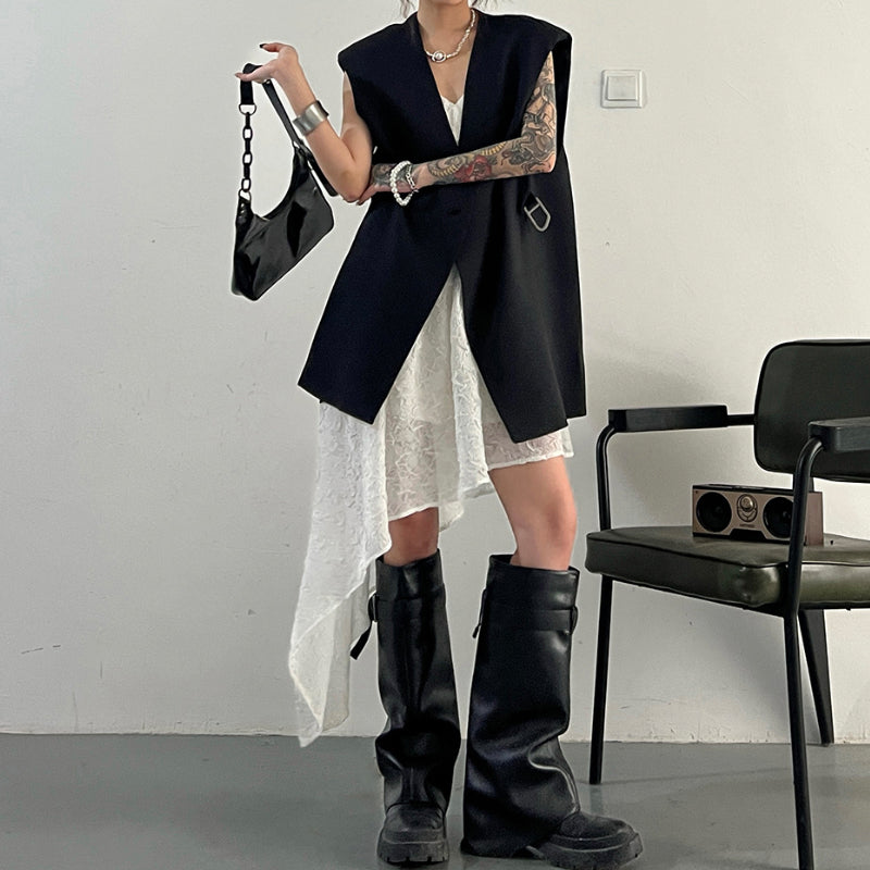 Loose-fitting Sleeveless Collarless Vest